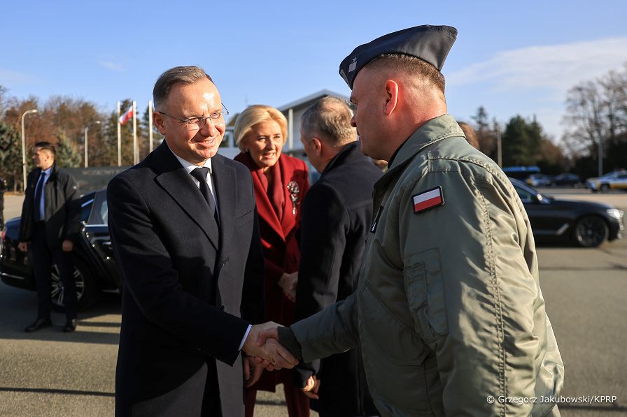 03_Andrz`ej_Agata_Duda_wylot_Armenia_20241125_GJA_9705.jpg